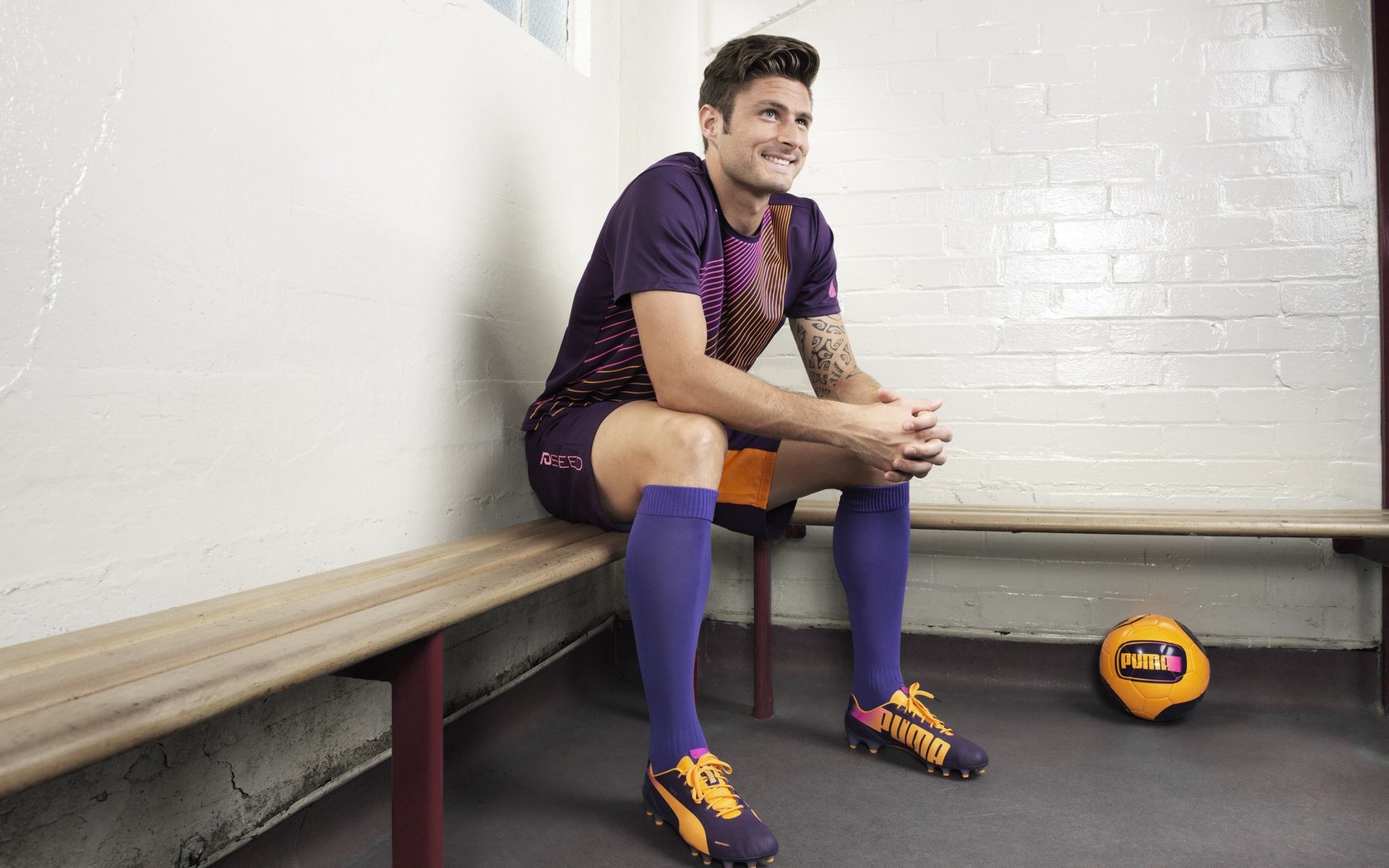 开云体育app-错位时空，伊布的三粒进球，如何让一场英格兰vs加纳的比赛变成哲学谜题？